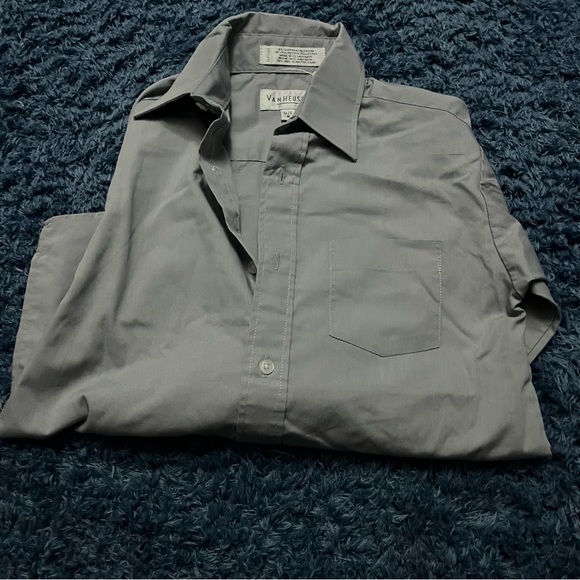 Van Heusen Other - Van Heusen Boys Long Sleeve Button Up Dress Shirt in grey Size 8